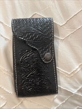 Men's Black Tooled Leather Wallet Phone Case - Classic Bifold Style